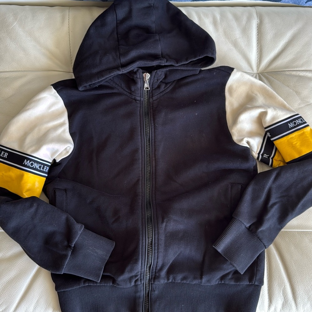 Moncler Hoodie boys , size 12 (152 cm)